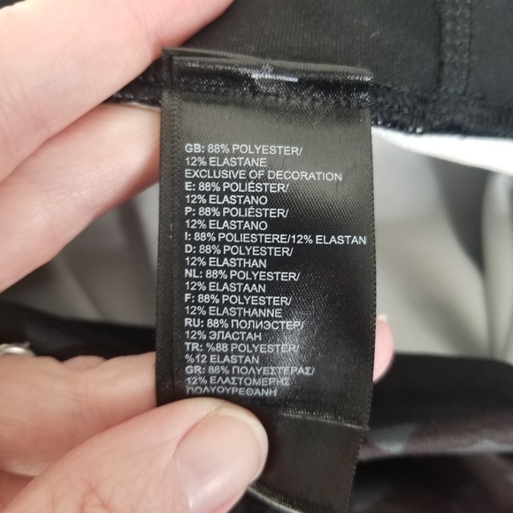 NWT The North Face Contoured Tech High Rise Flash Dry Leggings XS Geometric - Picture 10 of 16